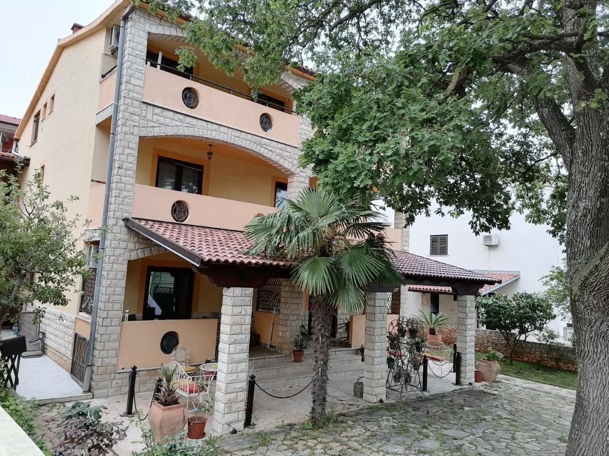 Slim Apartman I Sobe Medulin Bagian luar foto